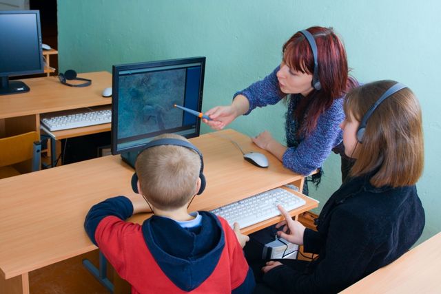 En este momento estás viendo Posibilidades y peligros de las nuevas tecnologías dentro y fuera del aula.